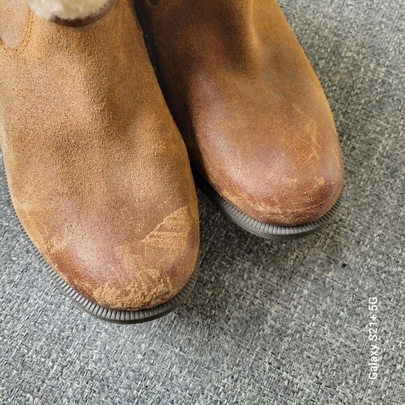 UGG sherpa lined brown leather boots, women's size 9.5 - Picture 8 of 10
